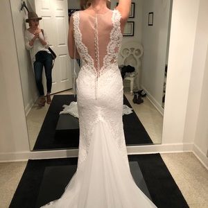 Mom Cheri Used Once Wedding Dress